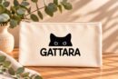 Pochette con Frase, GATTARA